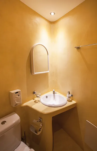 Abyssanto Suites & Spa