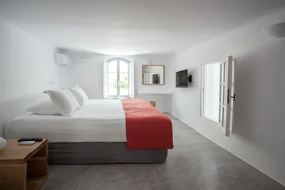 Avista Suites Santorini
