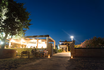 Amaryllis Beach Front Hotel