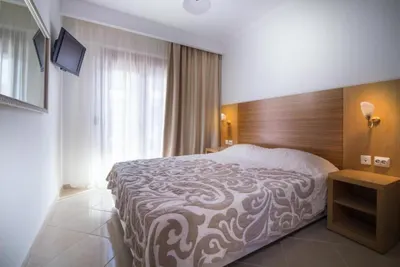 Apanemia Hotel