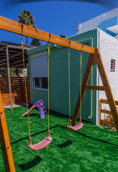 VILLA ANDREWS