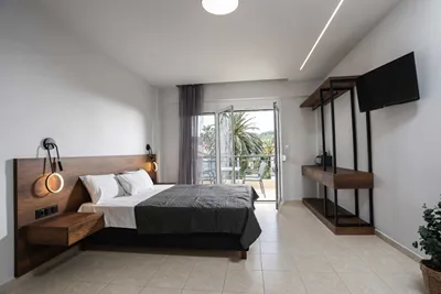 Danae Comfort Living