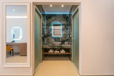 PHILIA CENTER SUITES