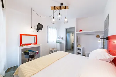 Evi Rooms
