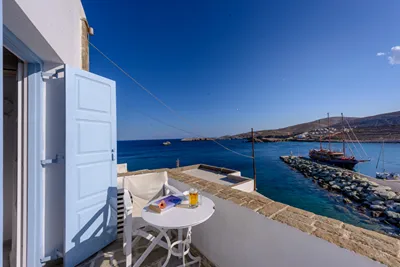 Vardia Bay Studios