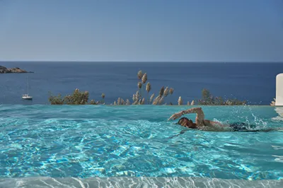 Ios Grand Pool Suites