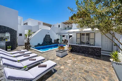 Plastiras Rooms Santorini