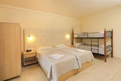 Theo Hotel Apartments