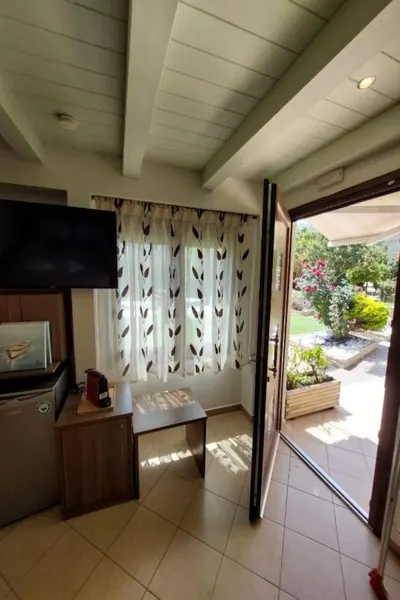Anassa Studios