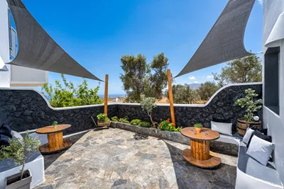 Plastiras Rooms Santorini