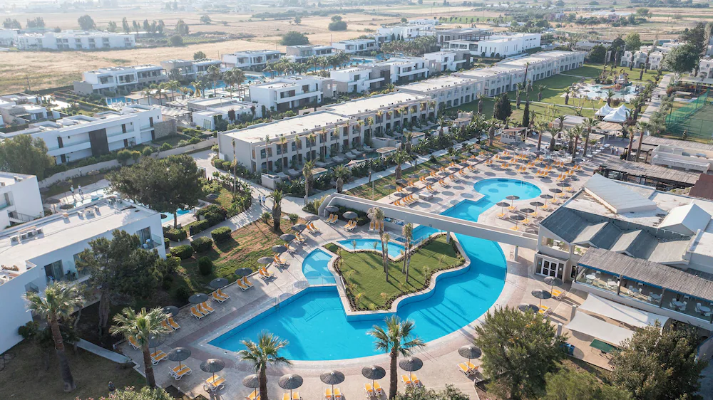 Akti Coast Club