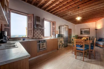 Thea Villas & Suite