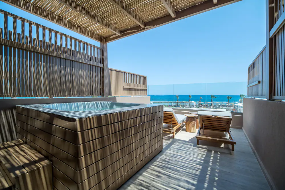 Senseana Sea Side Resort & Spa