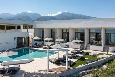 Akrotiri Olympos Luxury Suites