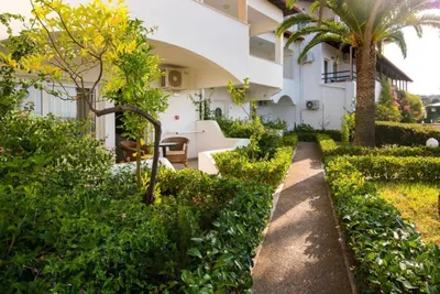 Alexandros Palace Hotel & Suites