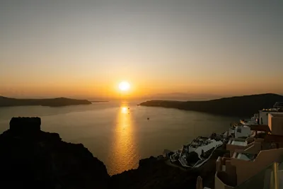 Anemos Cave Suites