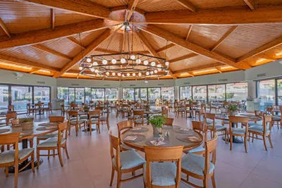 Golden Coast Hotel & Bungalows