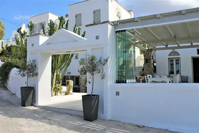 Parian Lithos Residence