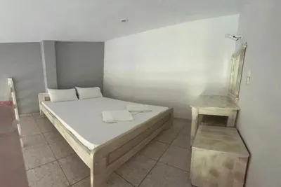 Ellas Hotel