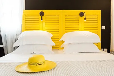 Evi Rooms