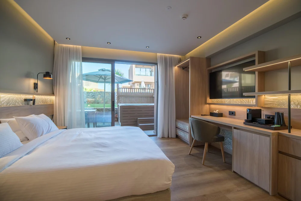 Senseana Sea Side Resort & Spa