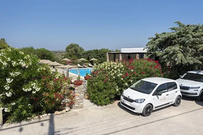 Parosland Hotel
