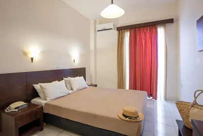 THEO HOTEL