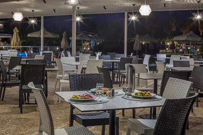 Golden Coast Hotel & Bungalows