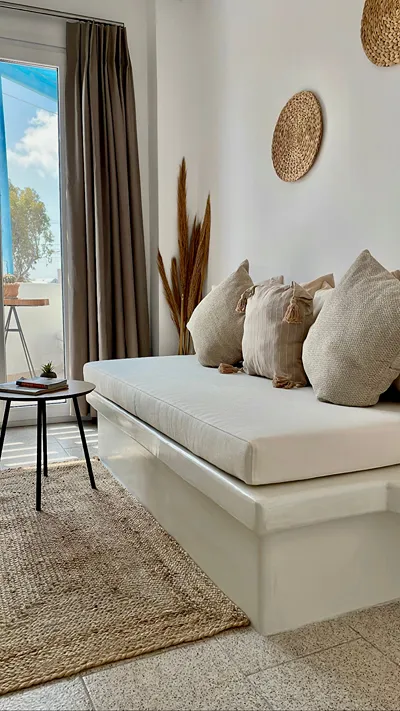 Cal Day Rooms Santorini