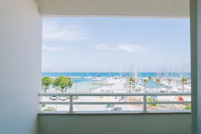 Zephyros Hotel