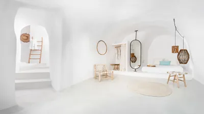 Sophia Oia & Finikia