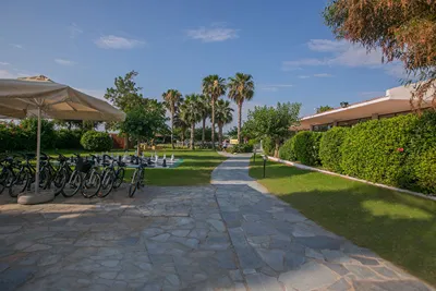 Golden Coast Hotel & Bungalows