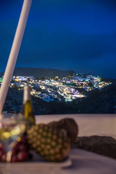 Ambition Suites Santorini