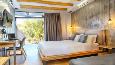 Royal Hotel Polichrono