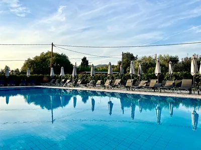 Bruskos Hotel & Suites