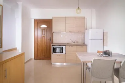 Apanemia Hotel