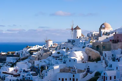Pezoules of Oia