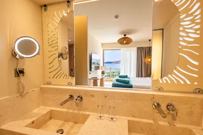 PEGASOS DELUXE BEACH HOTEL