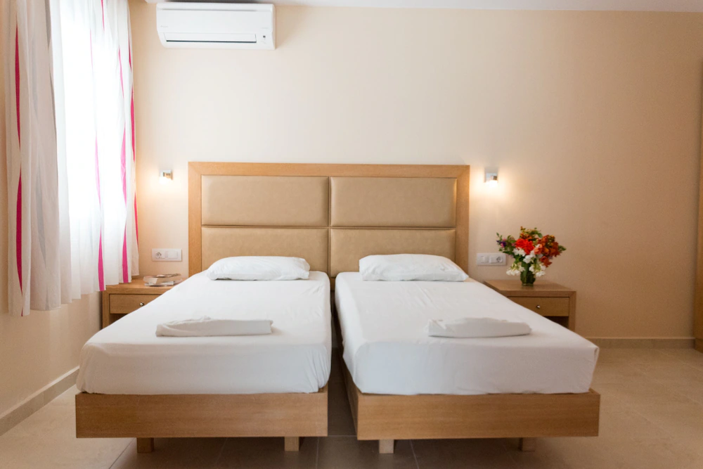 Amaryllis Beach Front Hotel