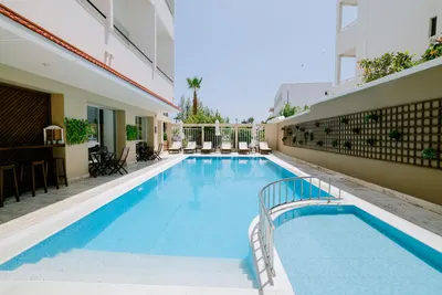 Zephyros Hotel