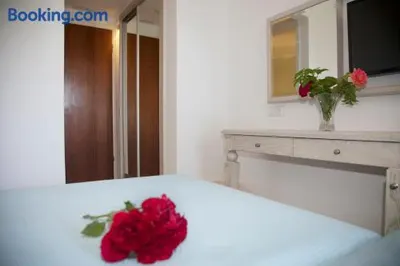 Zeus Hotel