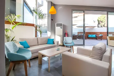 Sunny Days Hotel