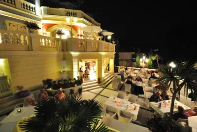 Enavlion Hotel