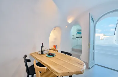 Cave Suite Oia