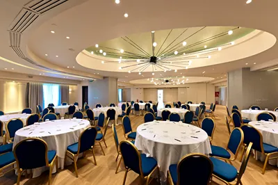 Zeus Wyndham Grand Athens