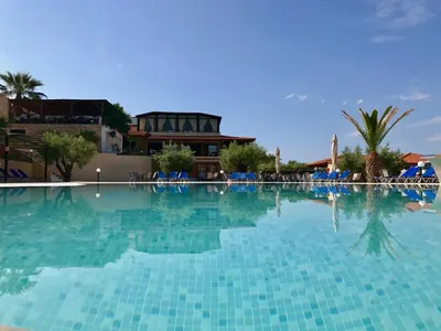 VILLAGE MARE HOTEL