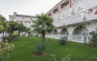 Belussi Beach Hotel & Suites