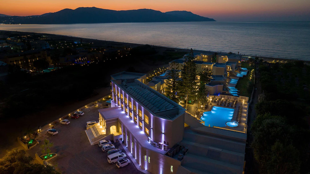 Vantaris Palace Hotel