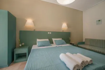 Zefyros Eco Hotel
