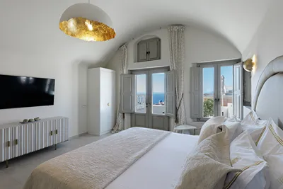 La Madeleine Oia Suites & Caves